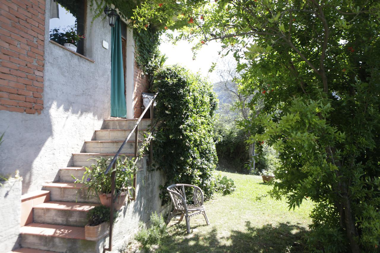 Casa Virgilio Bed & Breakfast Фосдиново Екстериор снимка